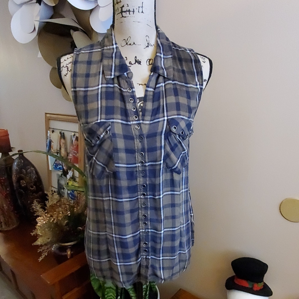 Rock Republic Sleeveless Top